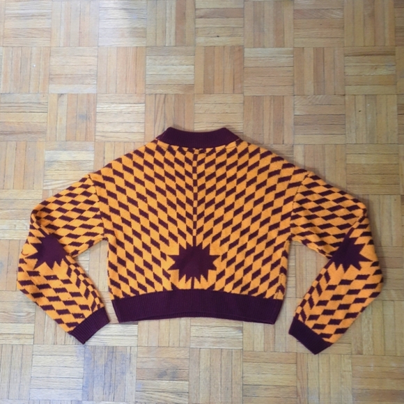 Noisy May Star Orange-Burgundy Cropped Mock Neck Sweater - Picture 2 of 6